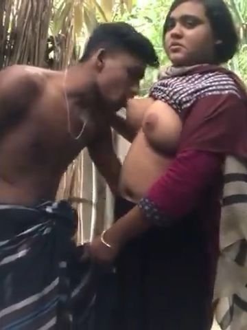 Desi mms desi sex blowjob doggy style