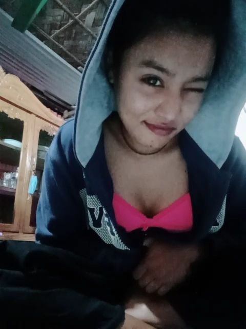 Nepali Girl fingering zip