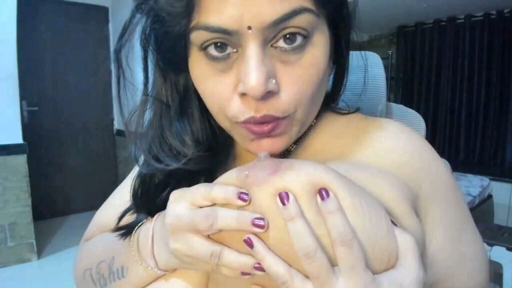 Tarivishu Boobs Sucking