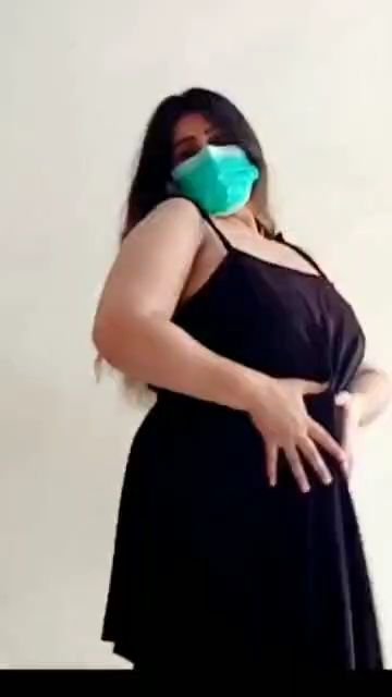 Arab girl teasing nude body