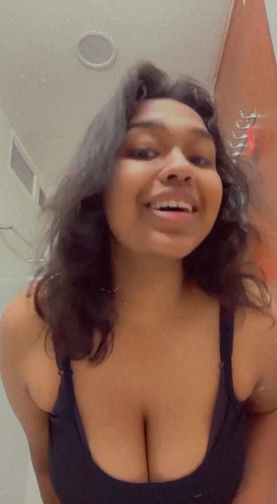 Indian girl boobs pressing 